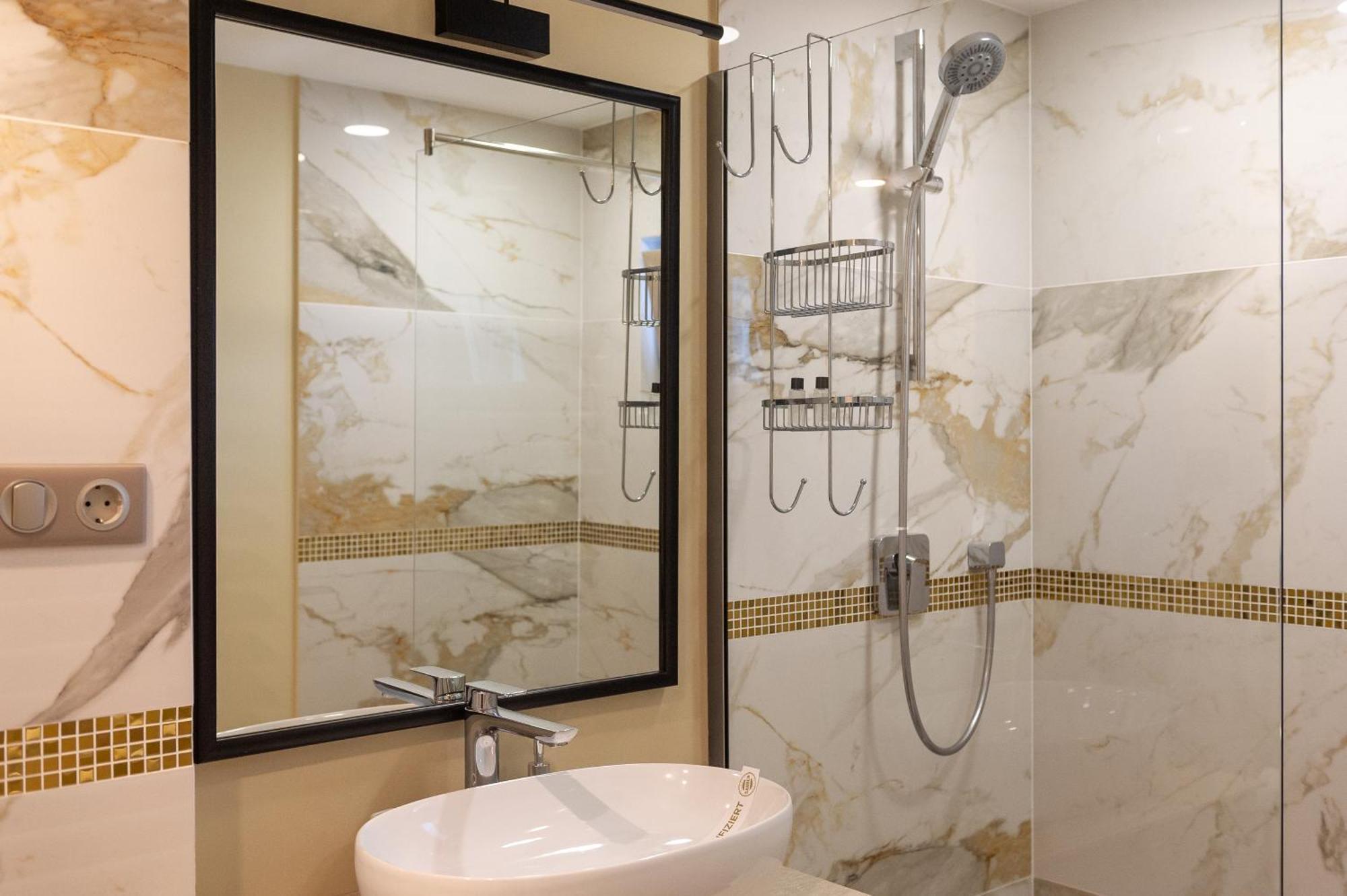 Atlantic Boutique Hotel Târgu-Mureş Eksteriør billede